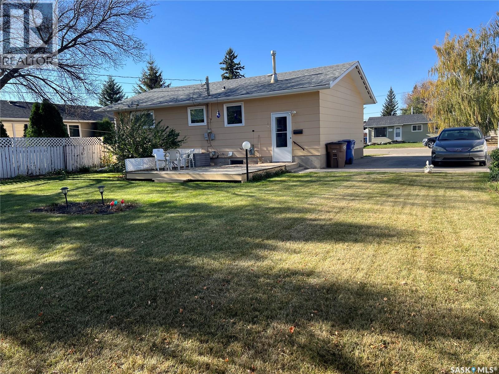103 Kennedy Drive, Melfort, Saskatchewan  S0E 1A0 - Photo 3 - SK022253