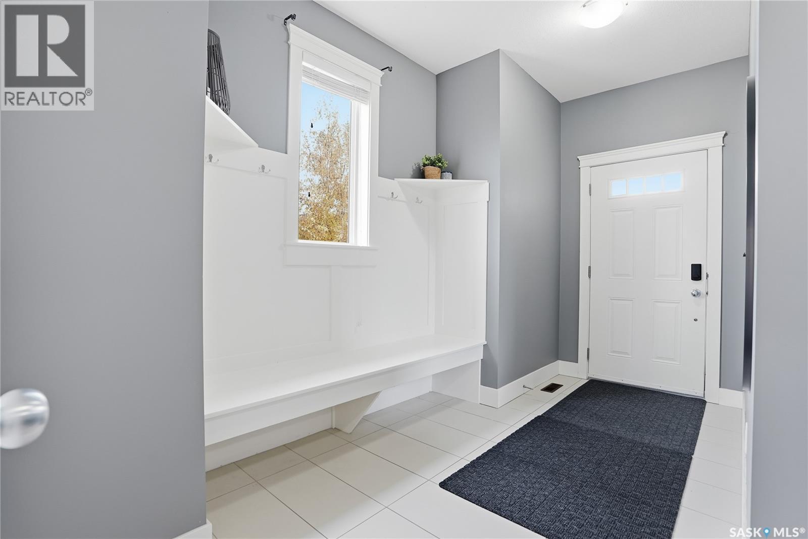 17 600 Maple Crescent, Warman, Saskatchewan  S0K 4S2 - Photo 2 - SK022240