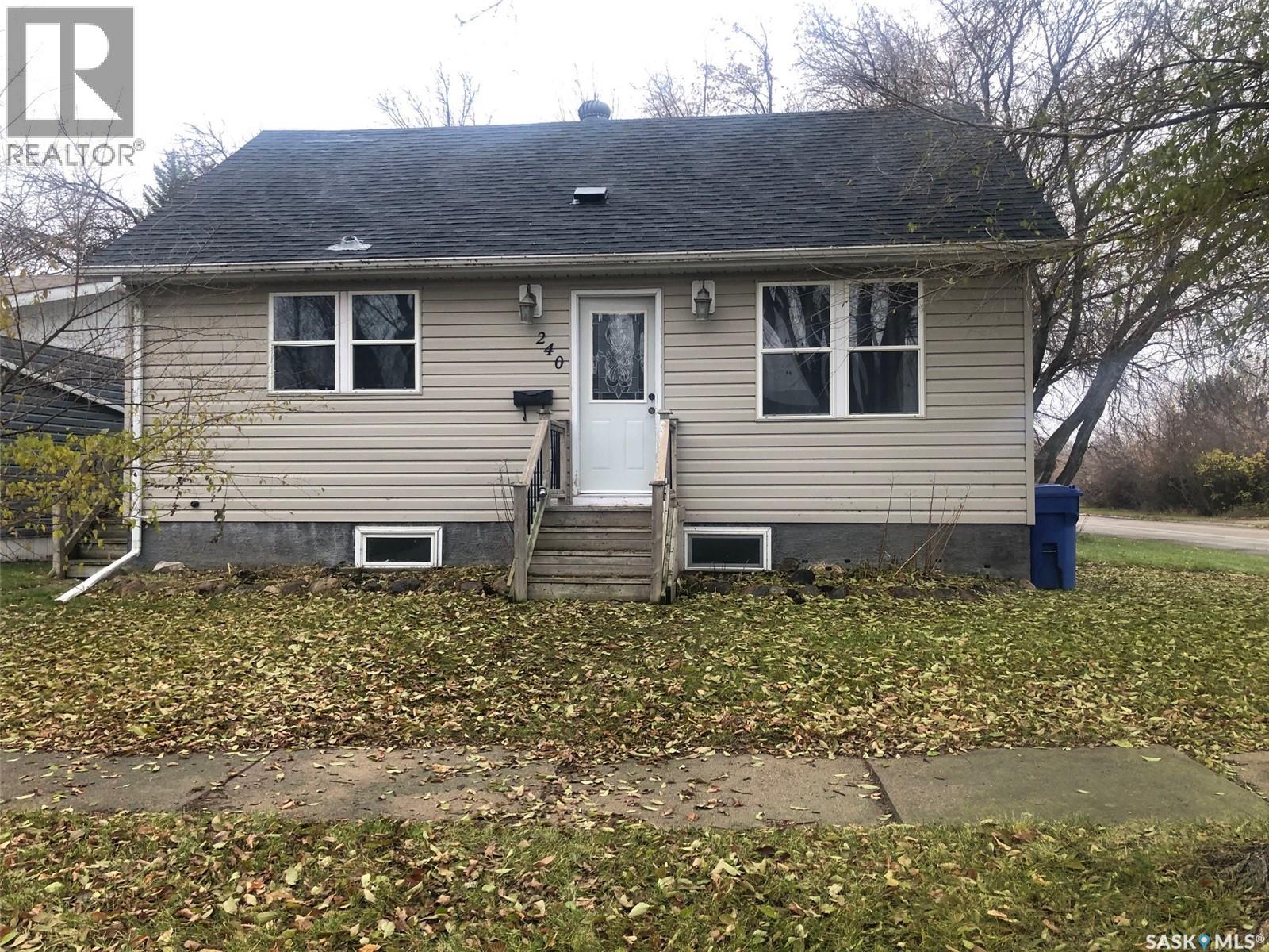 240 3rd AVENUE W, canora, Saskatchewan