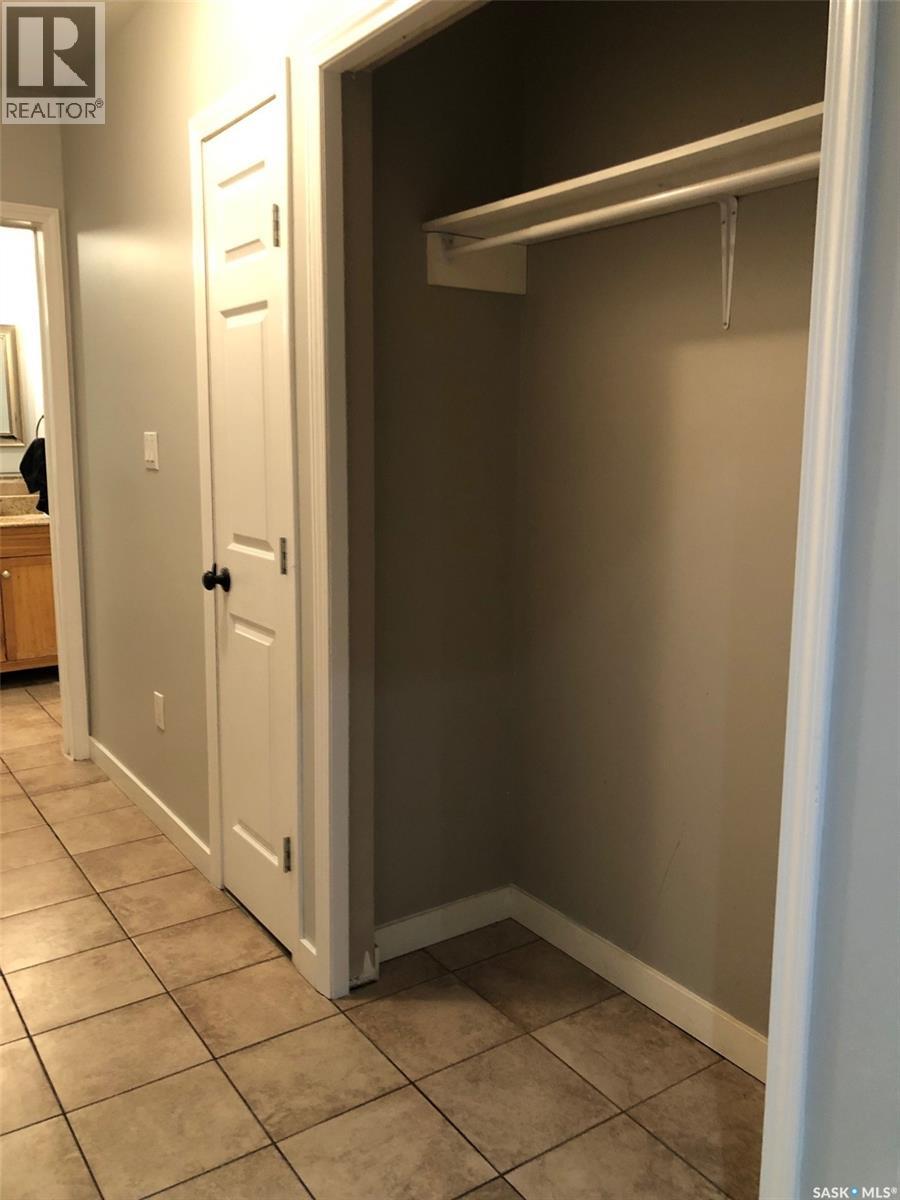 240 3rd Avenue W, Canora, Saskatchewan  S0A 0L0 - Photo 19 - SK022230