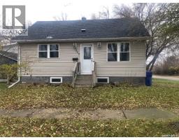 240 3rd Avenue W, Canora, Ca