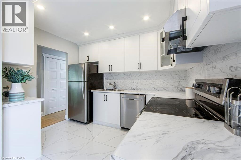 689 Macyoung Drive, Kincardine, Ontario  N2Z 1T1 - Photo 13 - 40780302