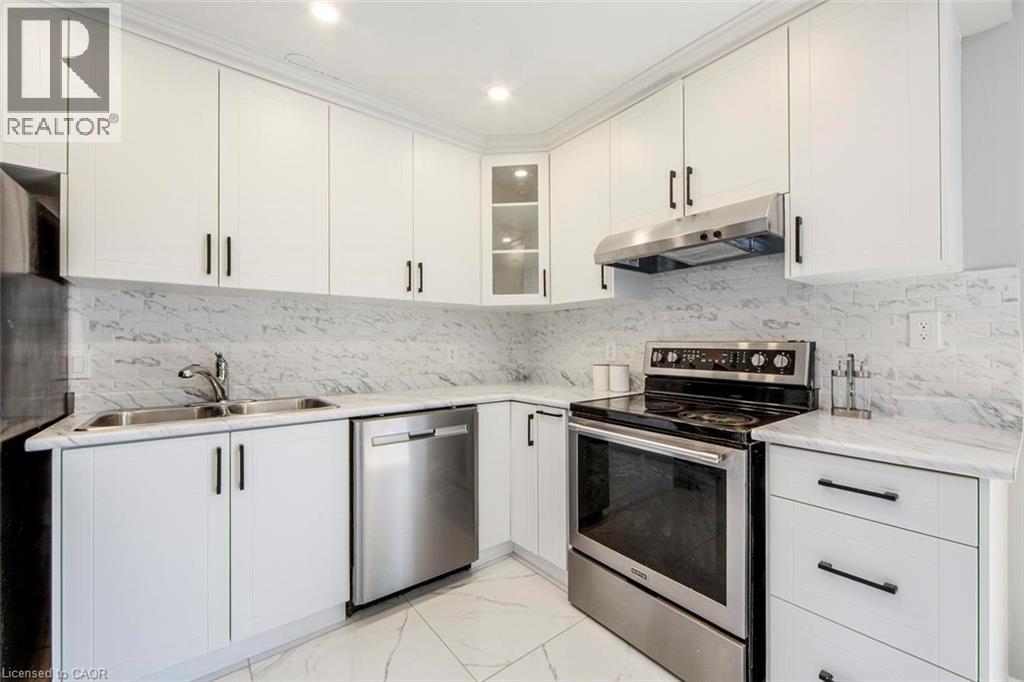 689 Macyoung Drive, Kincardine, Ontario  N2Z 1T1 - Photo 15 - 40780302