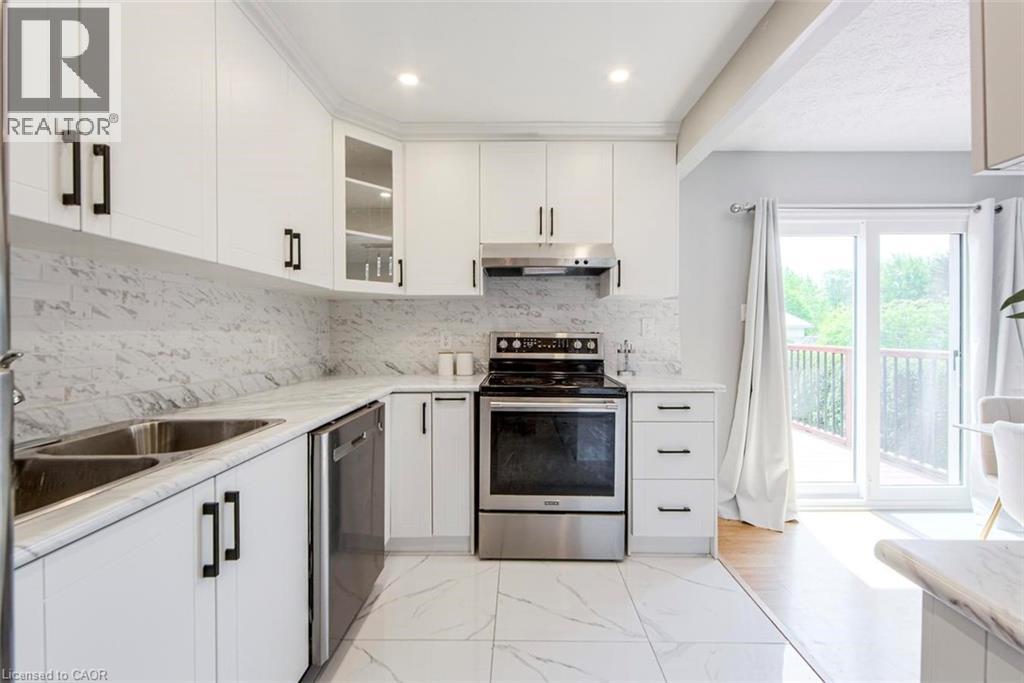 689 Macyoung Drive, Kincardine, Ontario  N2Z 1T1 - Photo 17 - 40780302