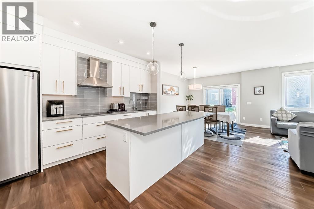 321 Carringvue Place Nw, Calgary, Alberta  T3P 2A5 - Photo 5 - A2262380