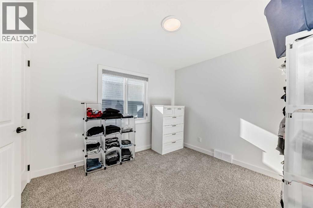 109 Chelsea Glen, Chestermere, Alberta  T1X 2P5 - Photo 18 - A2267156