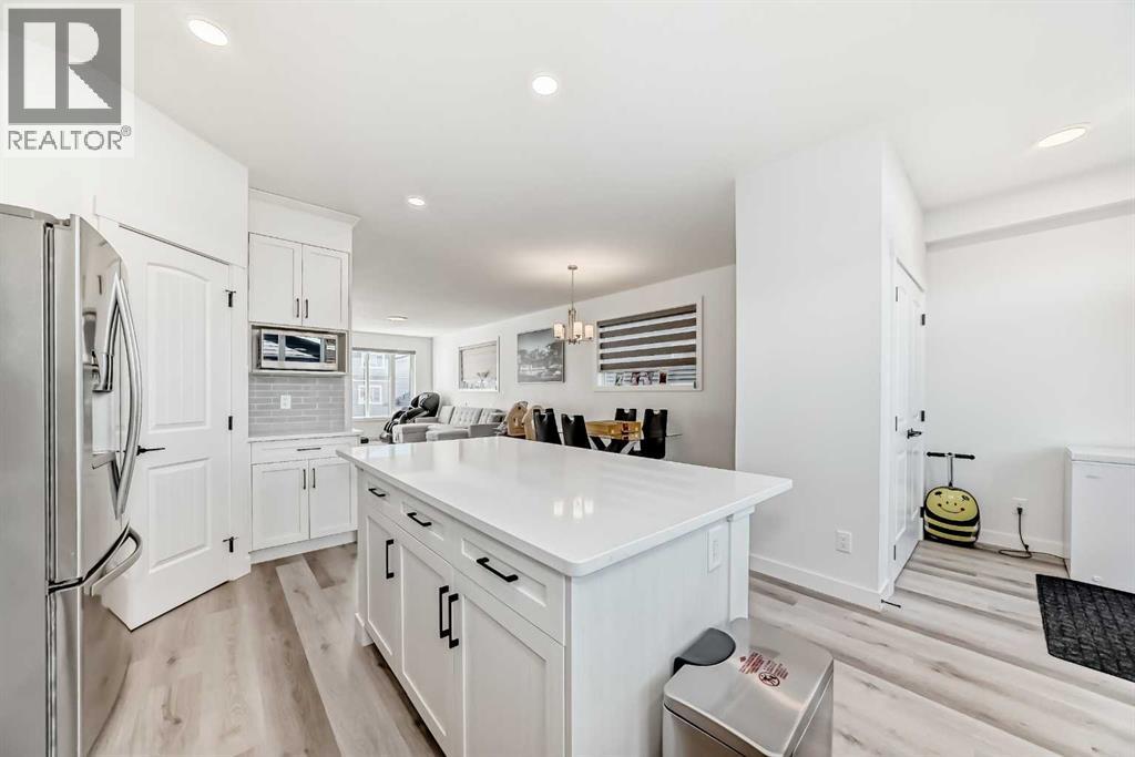 109 Chelsea Glen, Chestermere, Alberta  T1X 2P5 - Photo 8 - A2267156