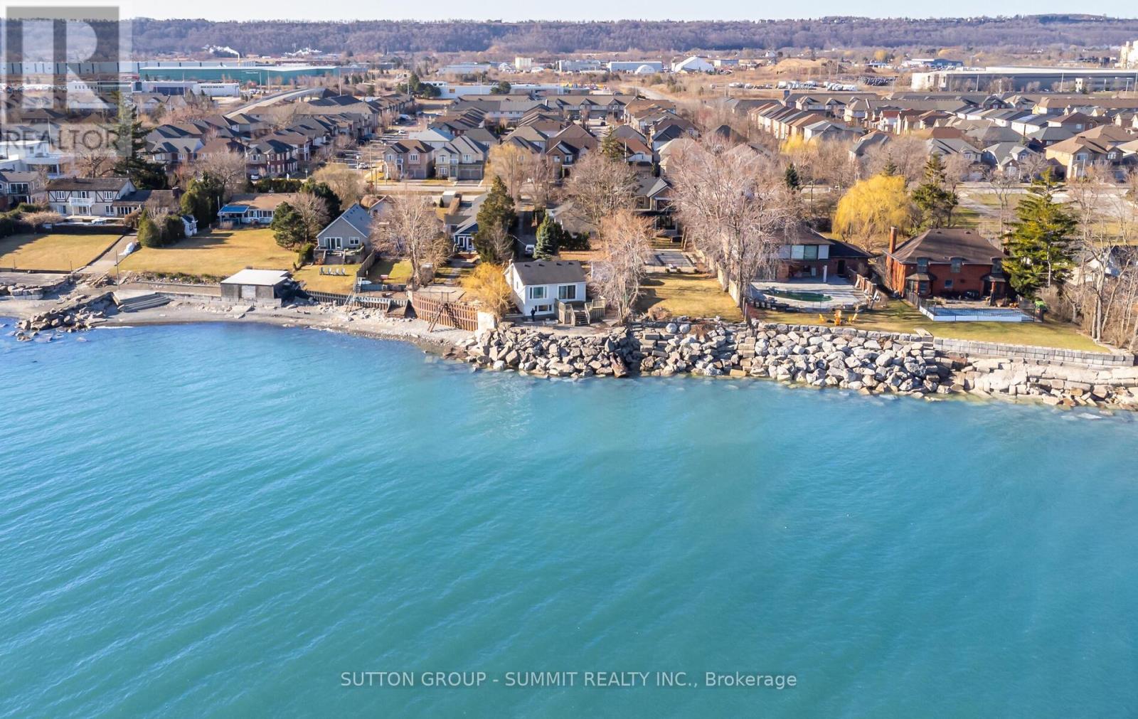 18 1/2 Lakeshore Drive, Hamilton, Ontario  L8E 5C6 - Photo 2 - X12502618