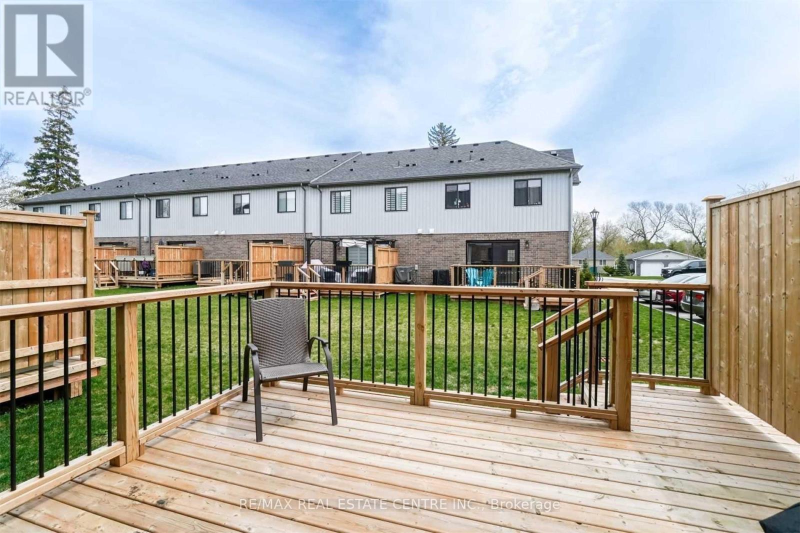 16 - 625 Blackbridge Road, Cambridge, Ontario  N0B 1M0 - Photo 26 - X12502622