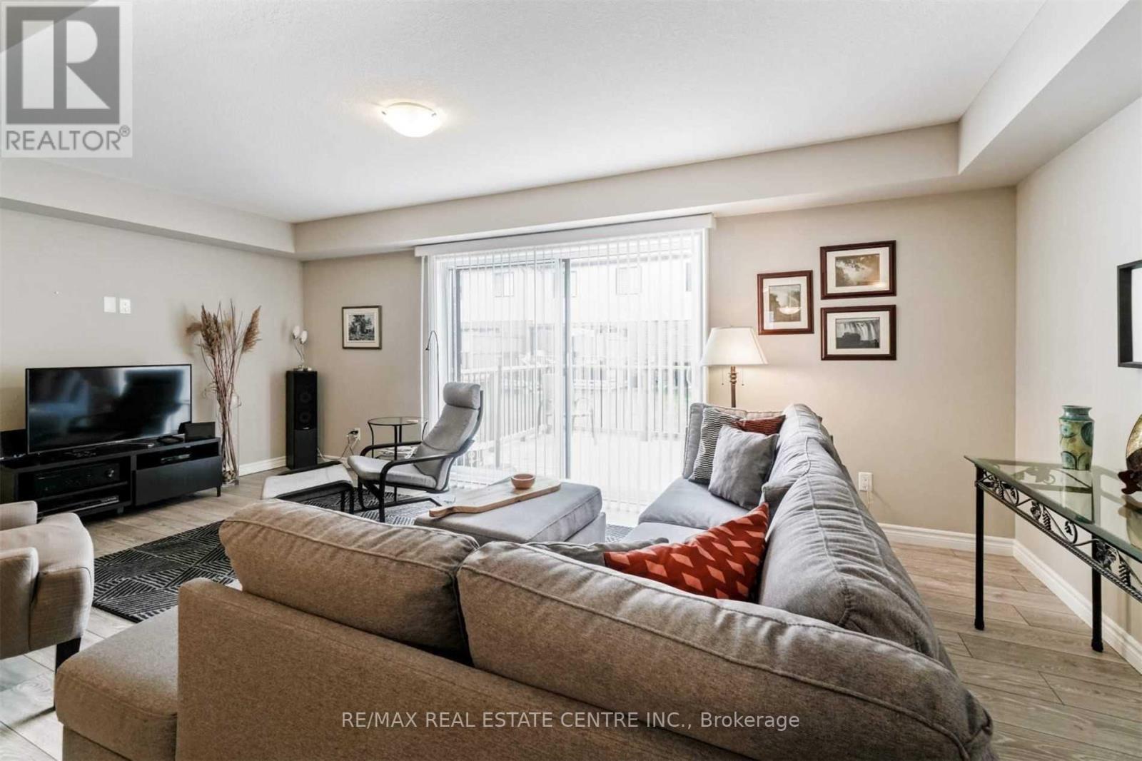 16 - 625 Blackbridge Road, Cambridge, Ontario  N0B 1M0 - Photo 3 - X12502622