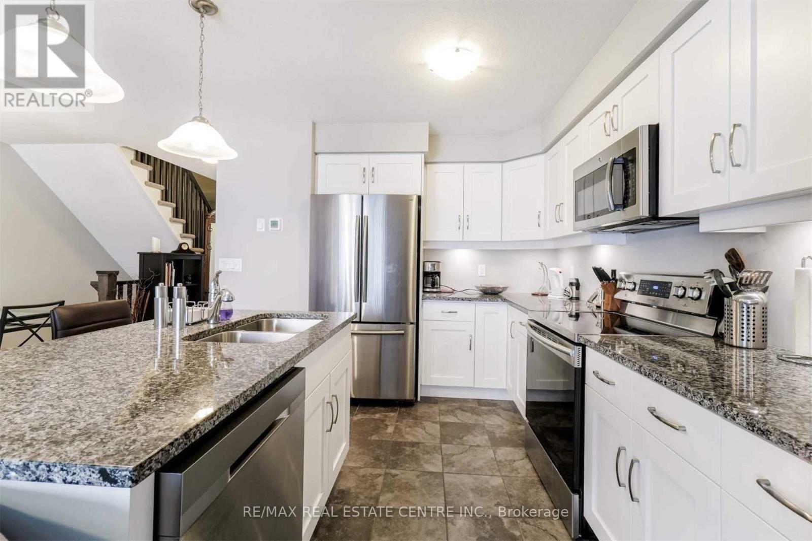 16 - 625 Blackbridge Road, Cambridge, Ontario  N0B 1M0 - Photo 8 - X12502622