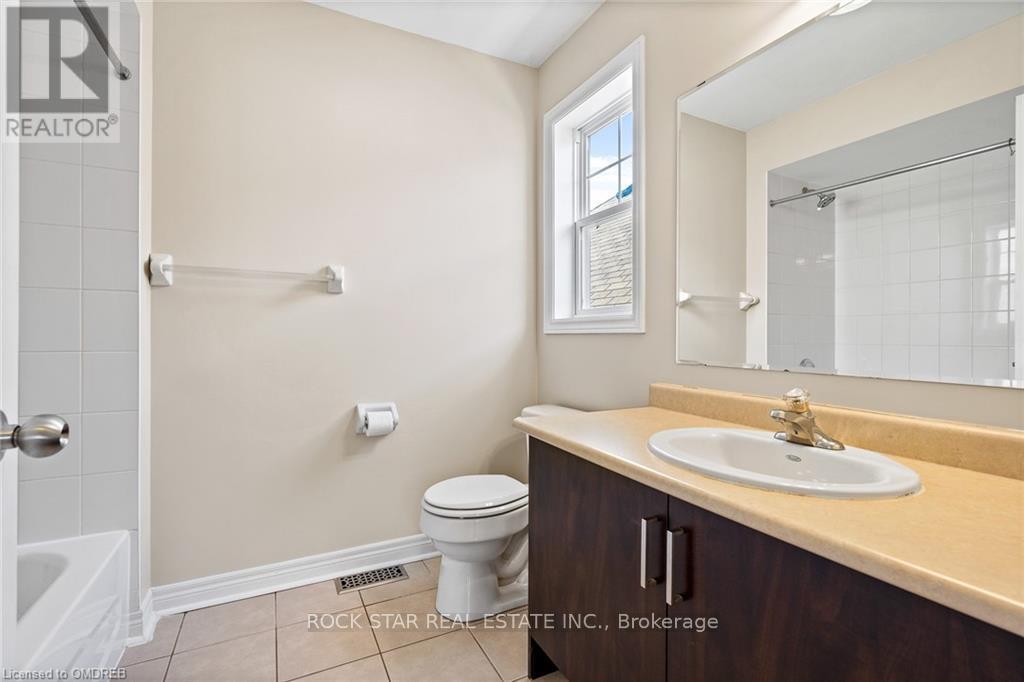 8 Chicory Crescent, St. Catharines, Ontario  L2R 0A5 - Photo 18 - X12502706