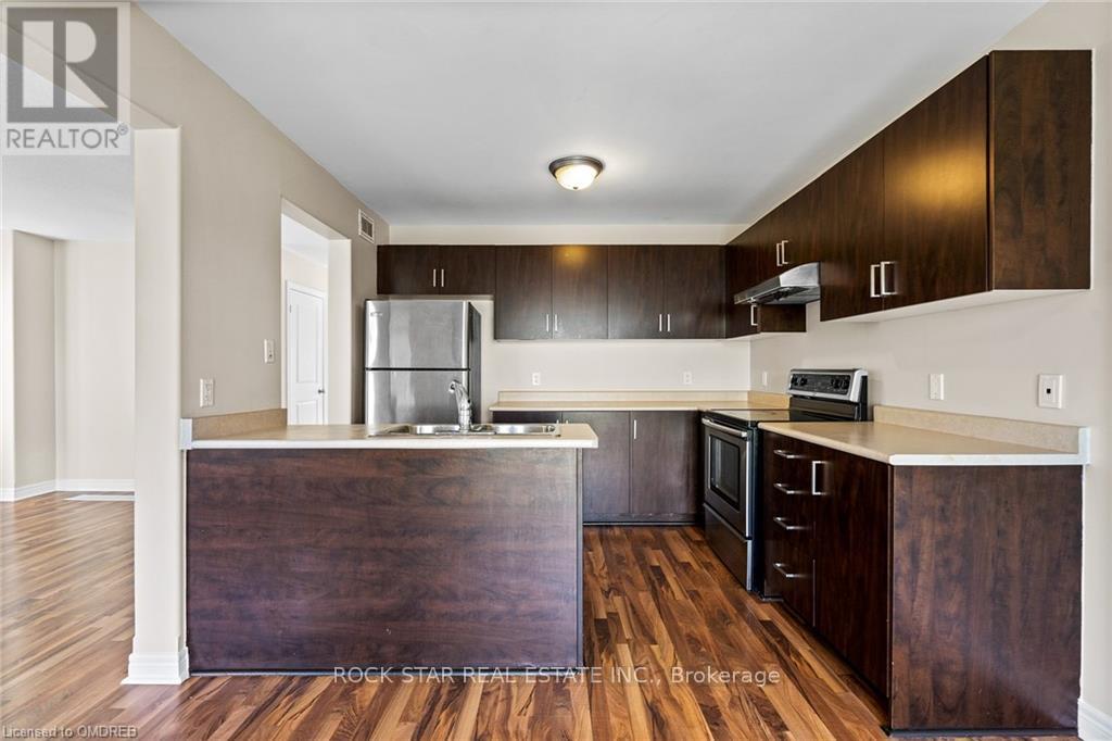 8 Chicory Crescent, St. Catharines, Ontario  L2R 0A5 - Photo 8 - X12502706