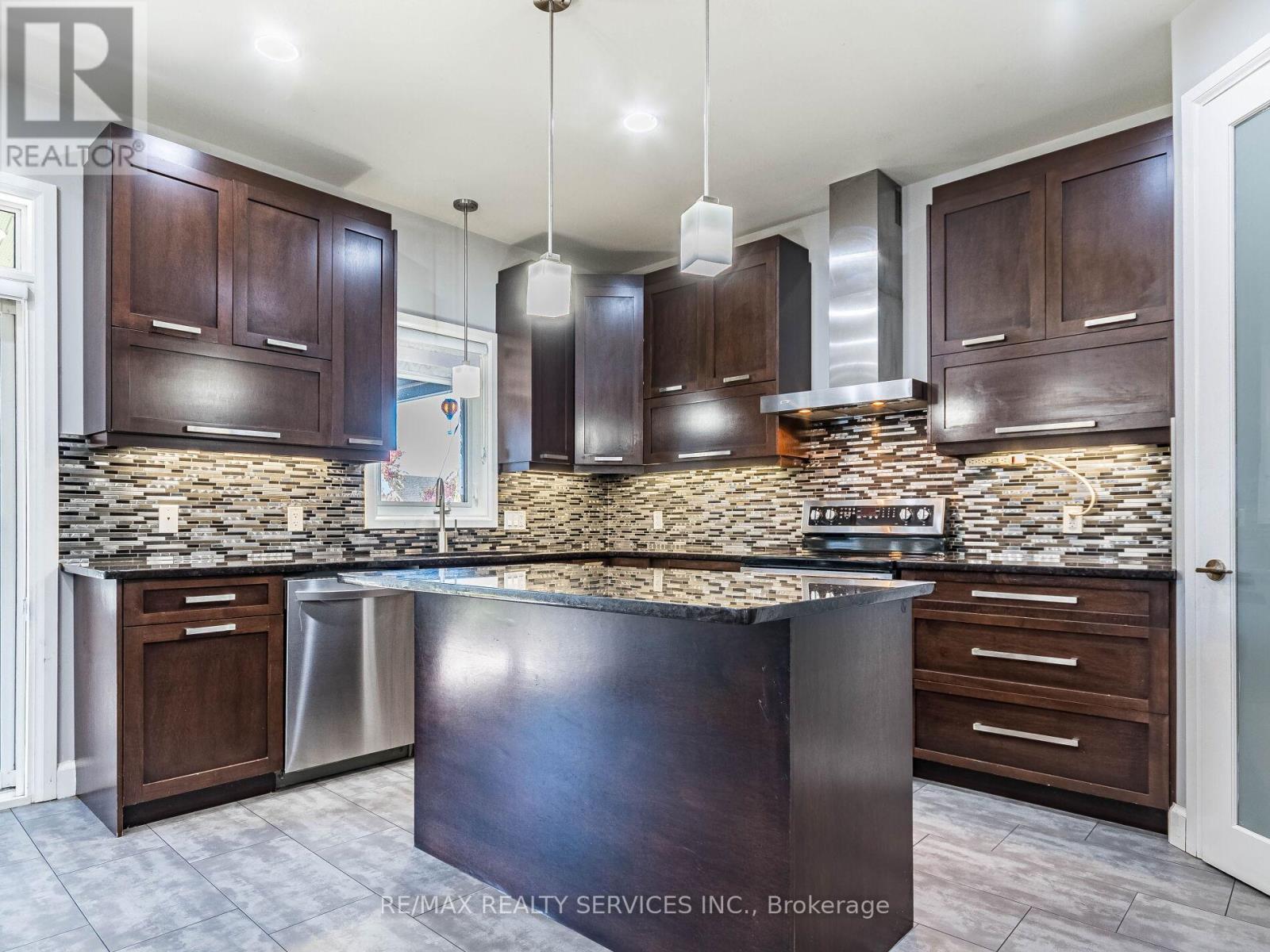 104 Staffordshire Court, London North, Ontario  N6H 5P8 - Photo 17 - X12502746