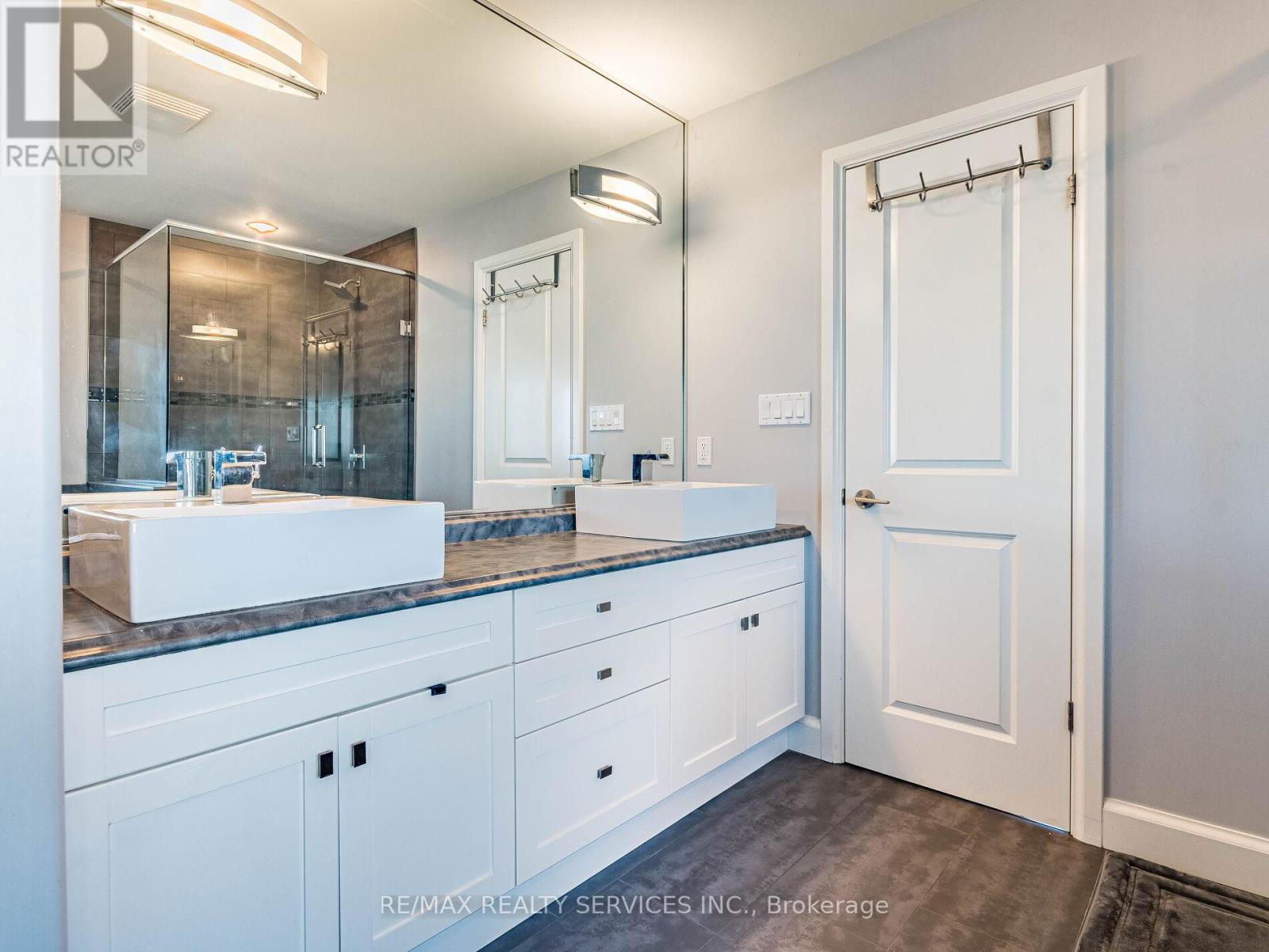 104 Staffordshire Court, London North, Ontario  N6H 5P8 - Photo 30 - X12502746