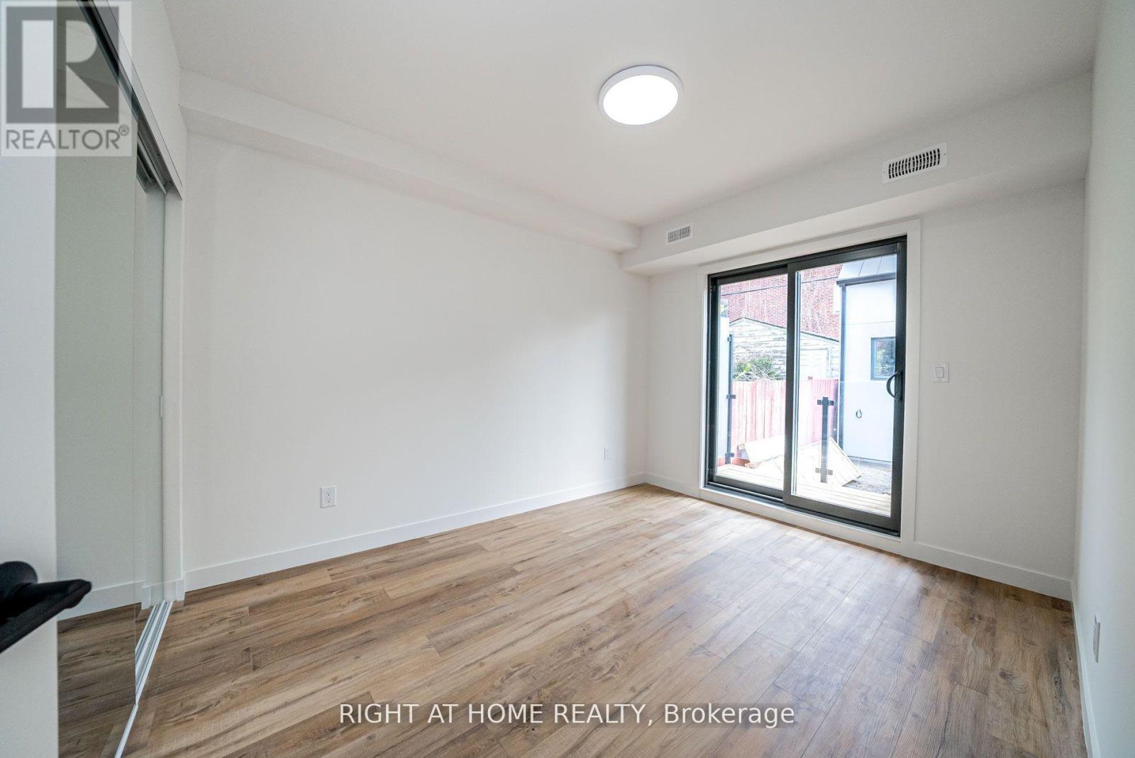 2 - 435 Grace Street, Toronto, Ontario  M6G 3A8 - Photo 13 - C12502804