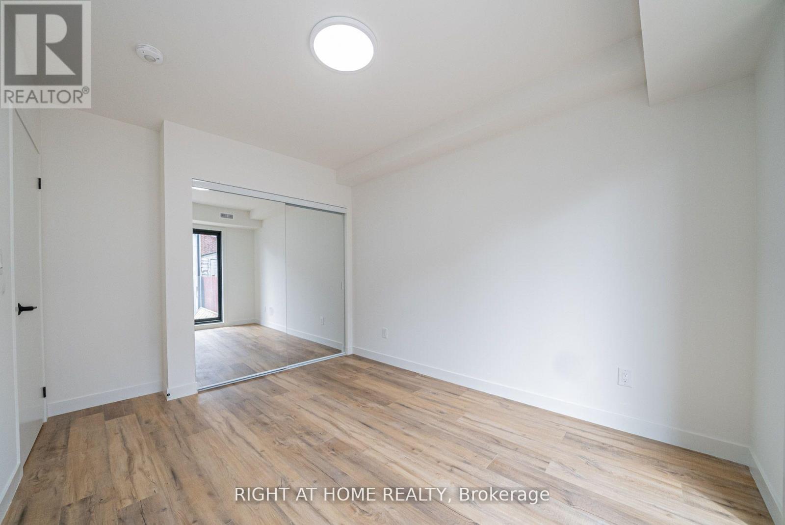 2 - 435 Grace Street, Toronto, Ontario  M6G 3A8 - Photo 14 - C12502804