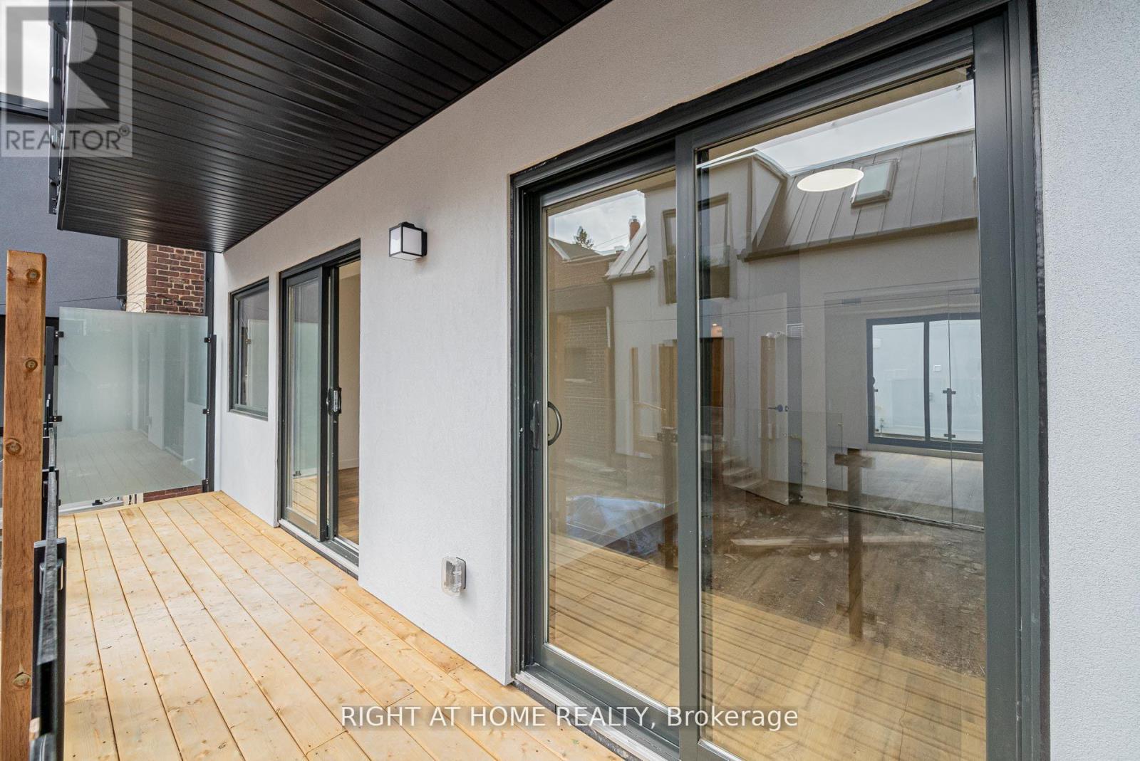 2 - 435 Grace Street, Toronto, Ontario  M6G 3A8 - Photo 15 - C12502804