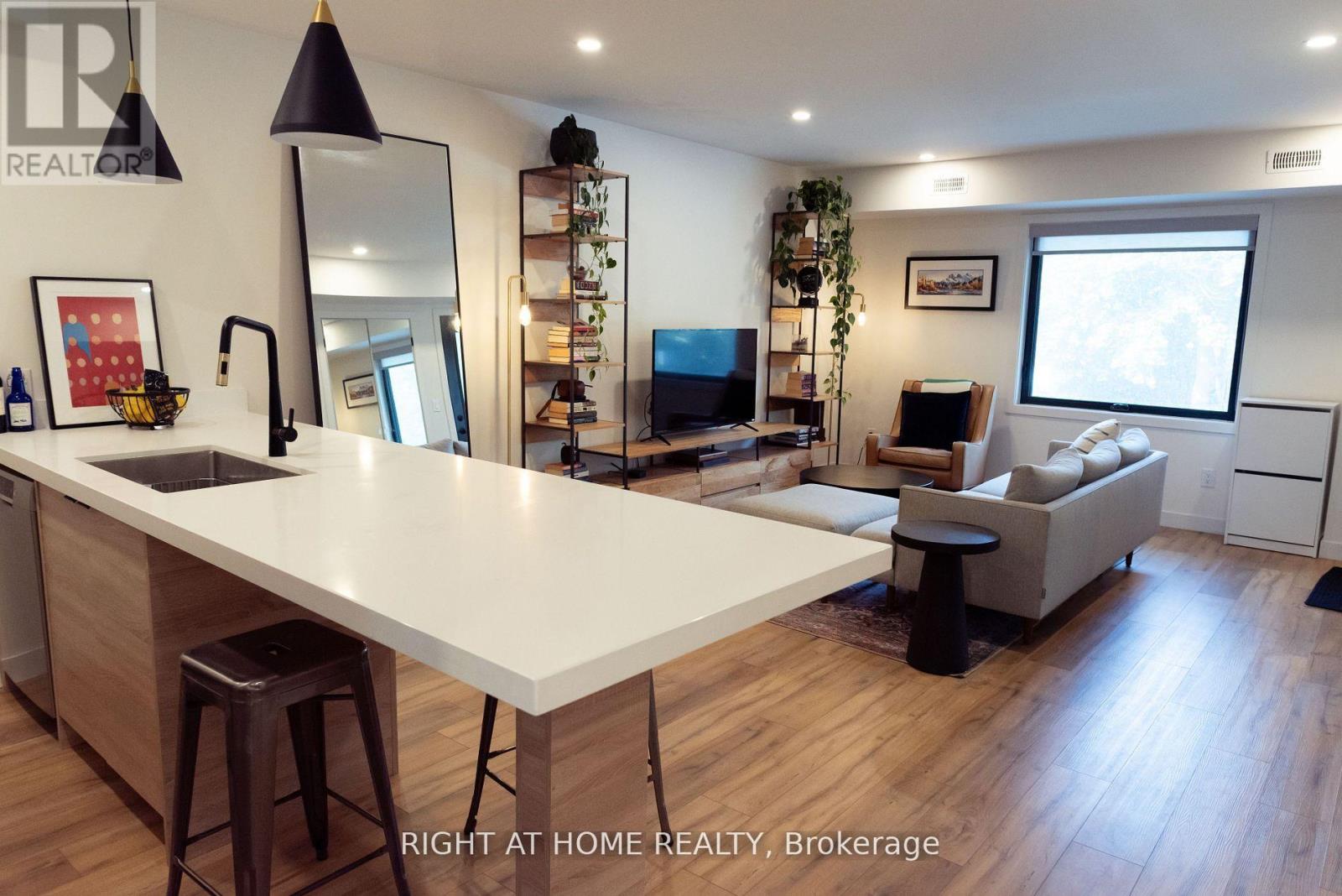 2 - 435 Grace Street, Toronto, Ontario  M6G 3A8 - Photo 2 - C12502804