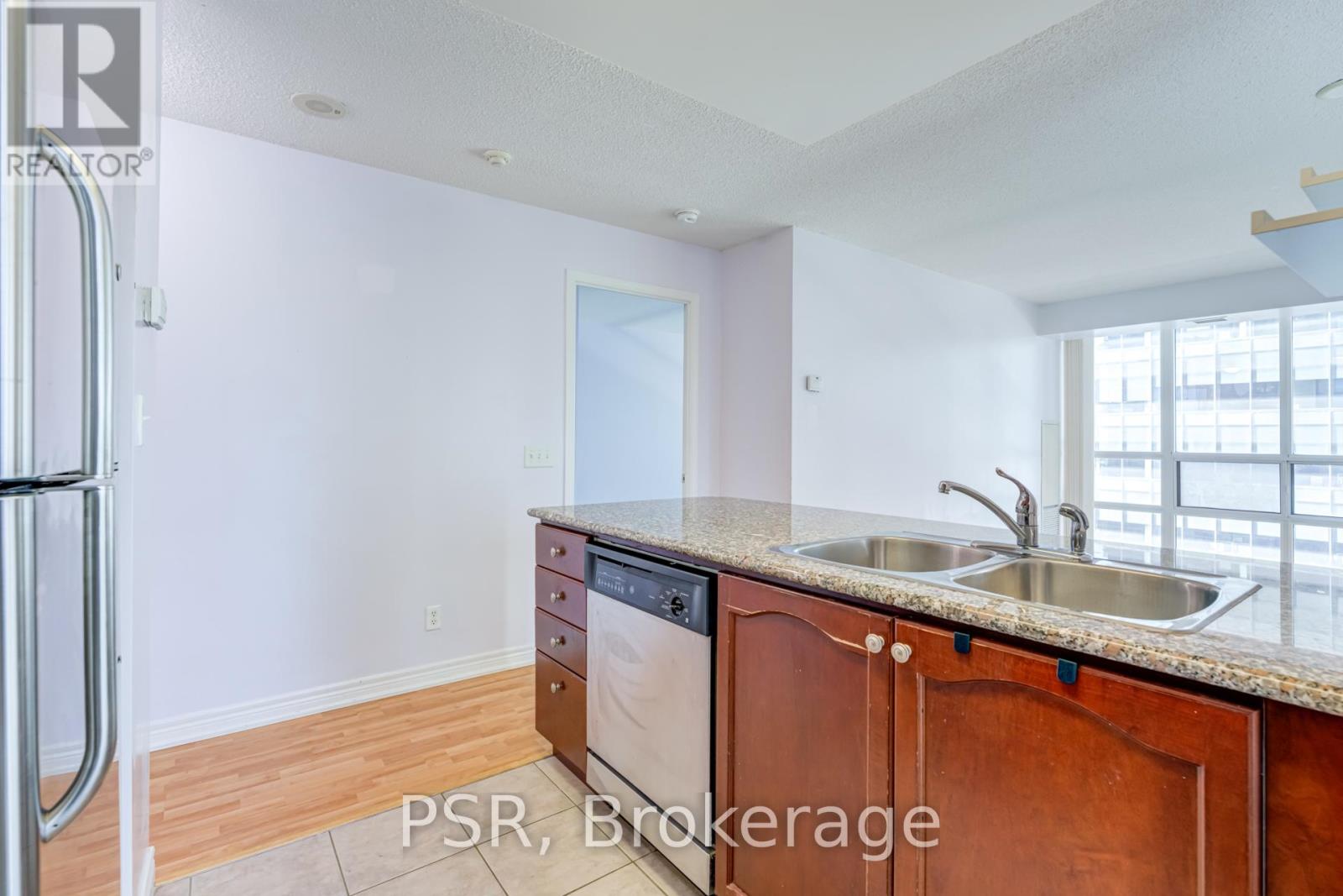 1106 - 30 Grand Trunk Crescent, Toronto, Ontario  M5J 3A4 - Photo 13 - C12502842