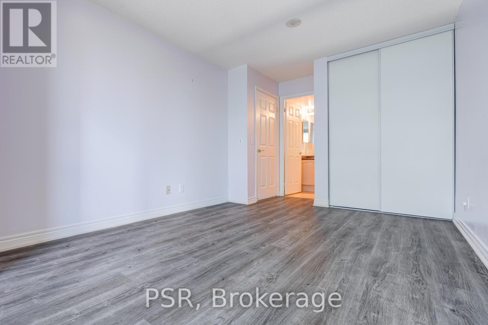 1106 - 30 Grand Trunk Crescent, Toronto, Ontario  M5J 3A4 - Photo 18 - C12502842