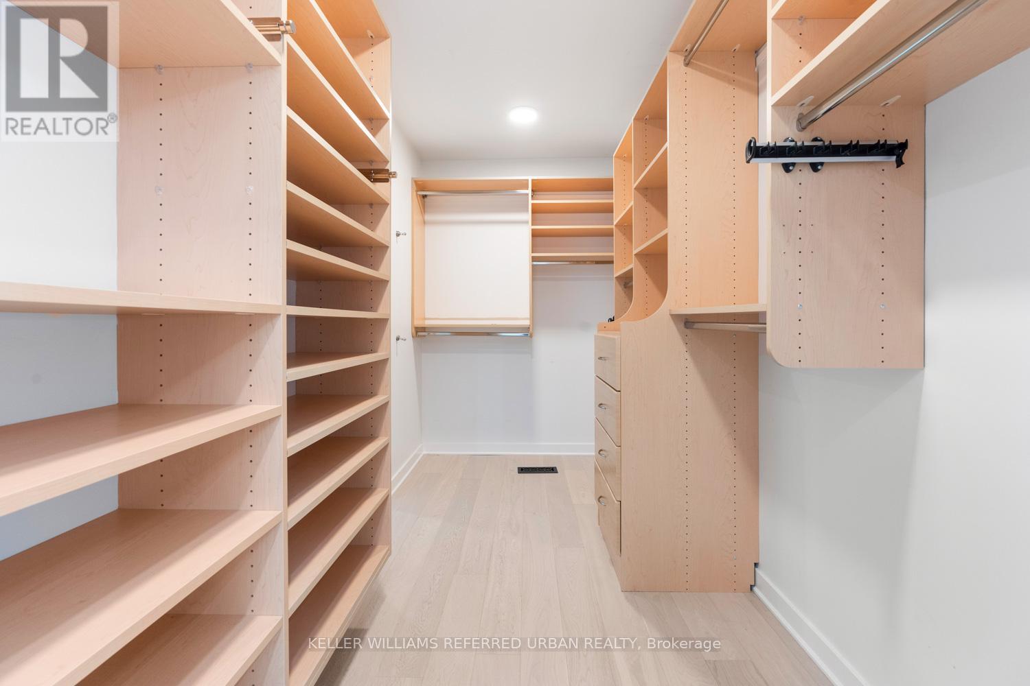 96 Glenvale Boulevard, Toronto, Ontario  M4G 2V9 - Photo 24 - C12502856