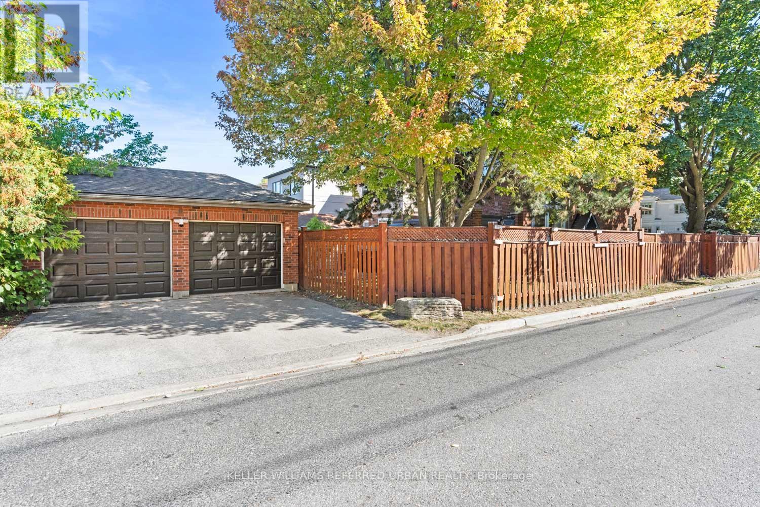 96 Glenvale Boulevard, Toronto, Ontario  M4G 2V9 - Photo 50 - C12502856