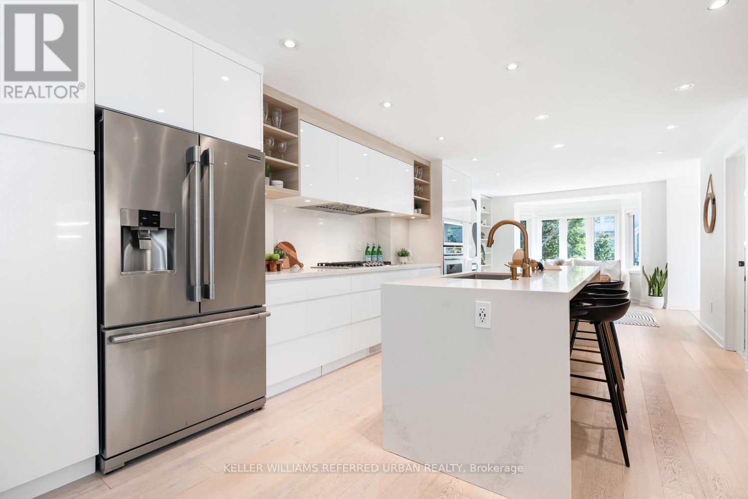 96 Glenvale Boulevard, Toronto, Ontario  M4G 2V9 - Photo 7 - C12502856