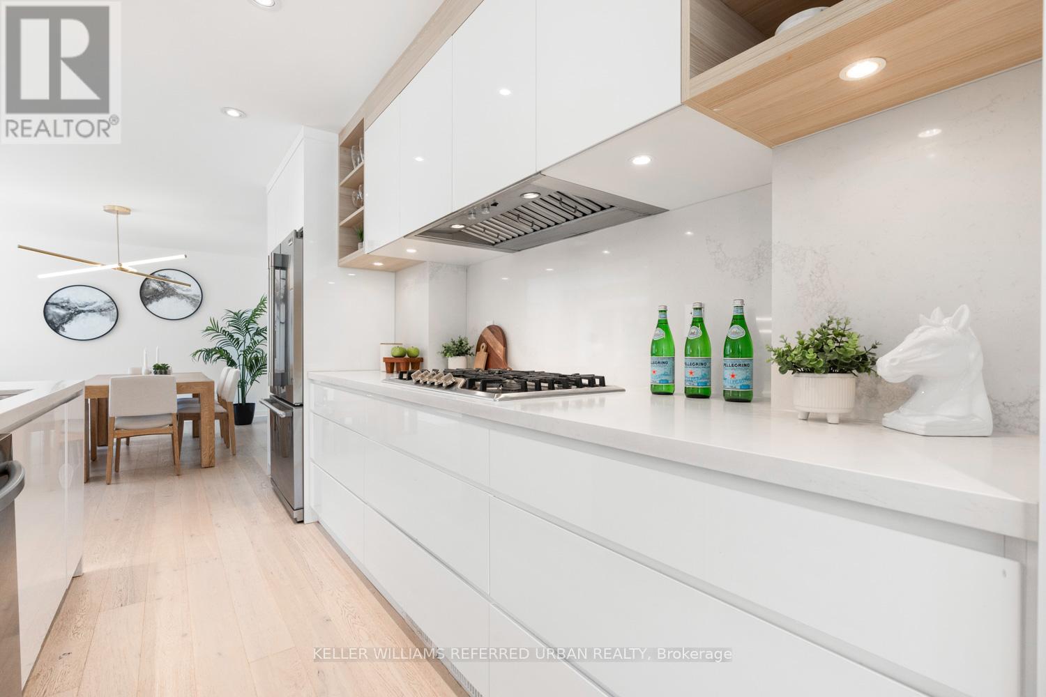 96 Glenvale Boulevard, Toronto, Ontario  M4G 2V9 - Photo 8 - C12502856