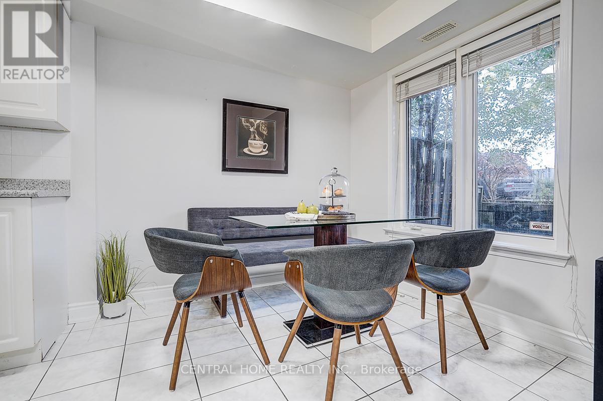 11 - 988 Sheppard Avenue W, Toronto, Ontario  M3H 2T6 - Photo 12 - C12502870