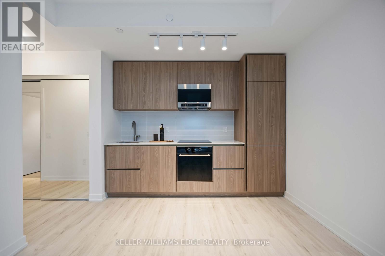 1105 - 110 Broadway Avenue, Toronto, Ontario  M4P 1V3 - Photo 8 - C12502952