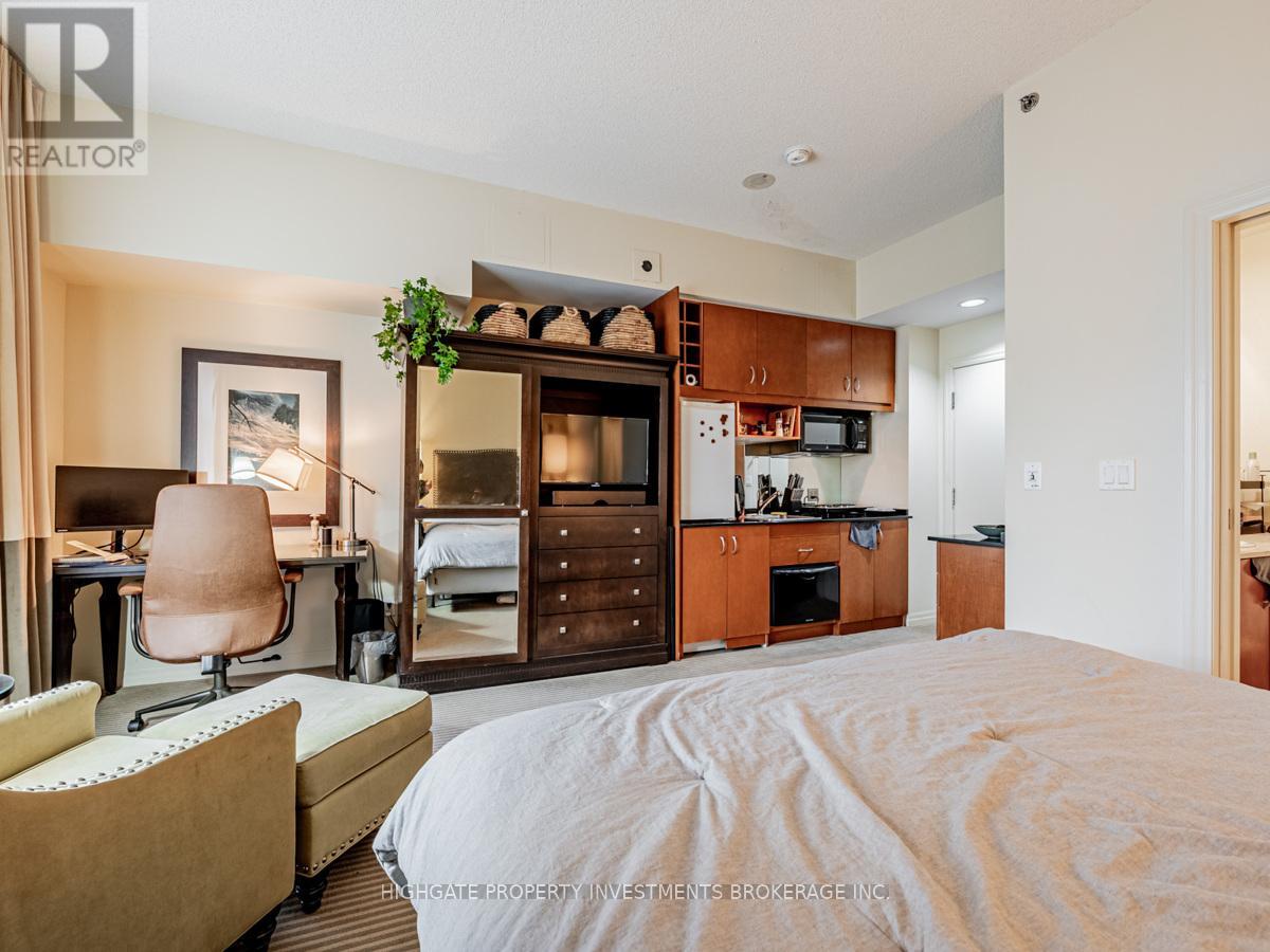 2005 - 1 King Street W, Toronto, Ontario  M5H 1A1 - Photo 11 - C12502984