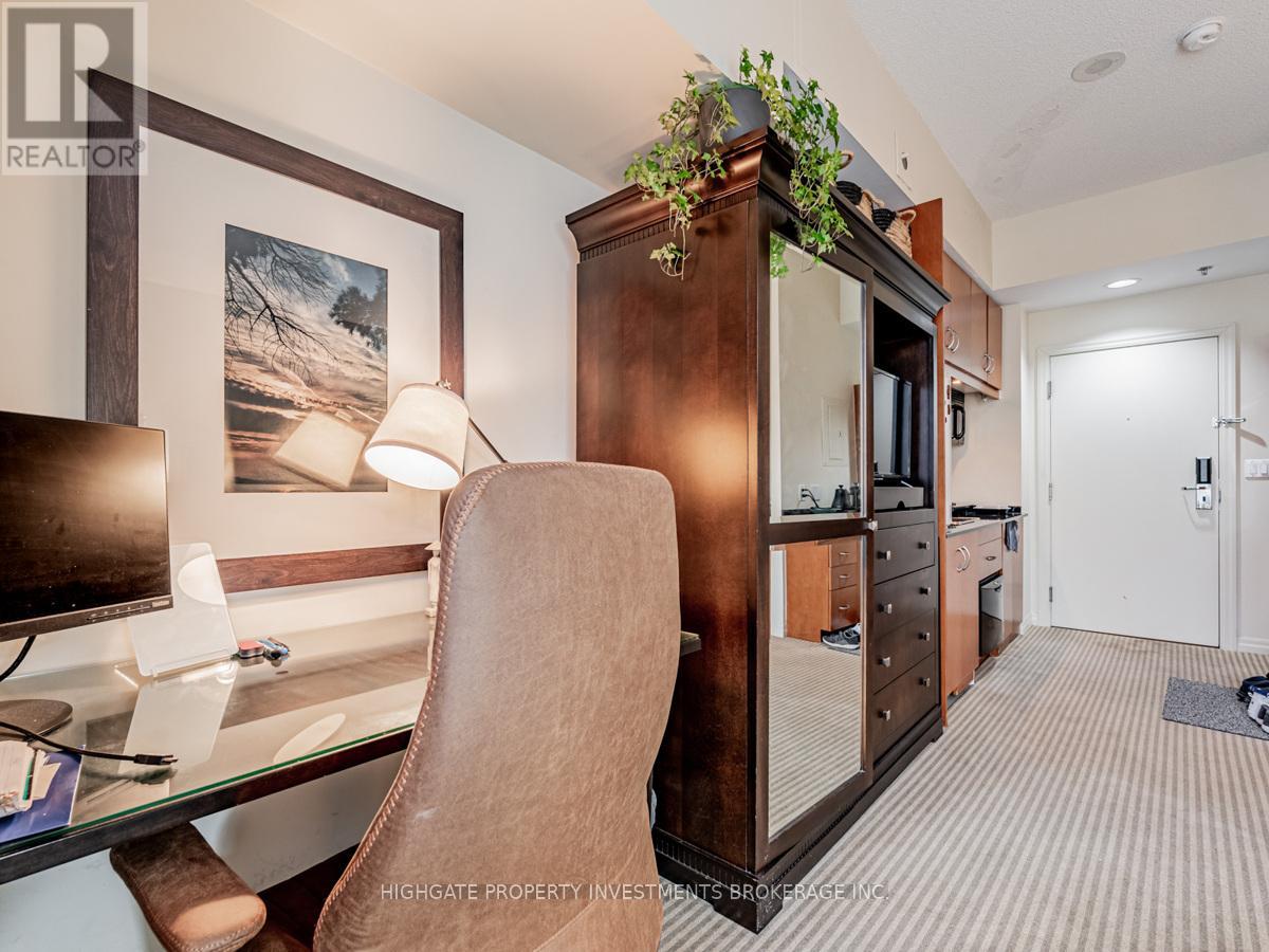 2005 - 1 King Street W, Toronto, Ontario  M5H 1A1 - Photo 18 - C12502984