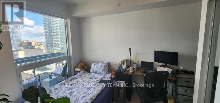 1402 - 39 Roehampton Avenue, Toronto, Ontario  M4P 0G1 - Photo 4 - C12503102