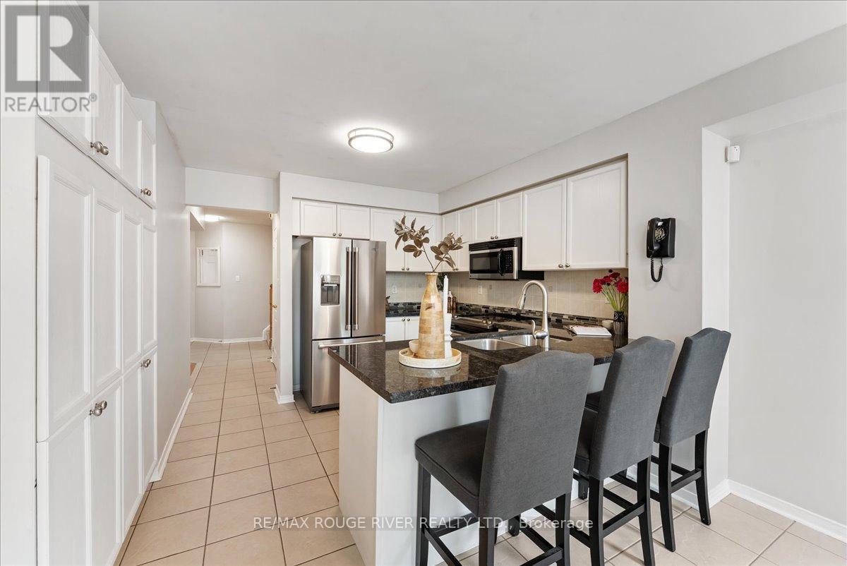 76 Merchants Avenue, Whitby, Ontario  L1P 1S6 - Photo 14 - E12502818