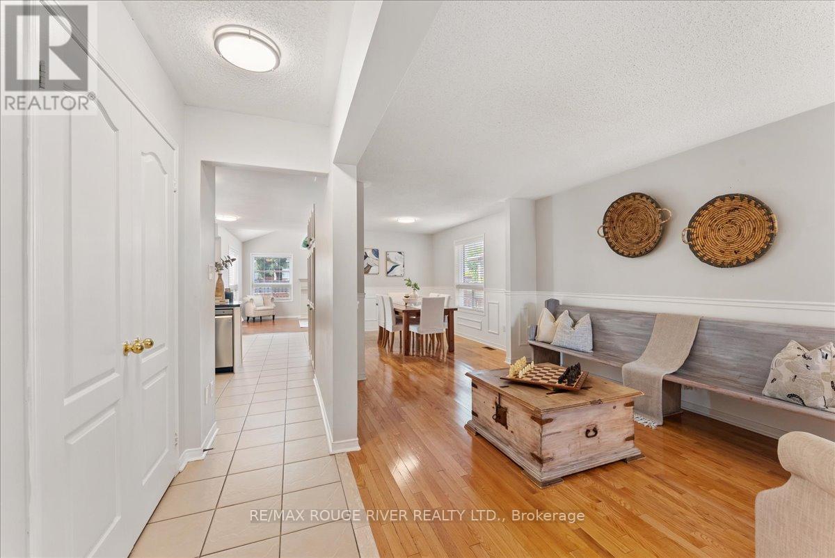 76 Merchants Avenue, Whitby, Ontario  L1P 1S6 - Photo 6 - E12502818