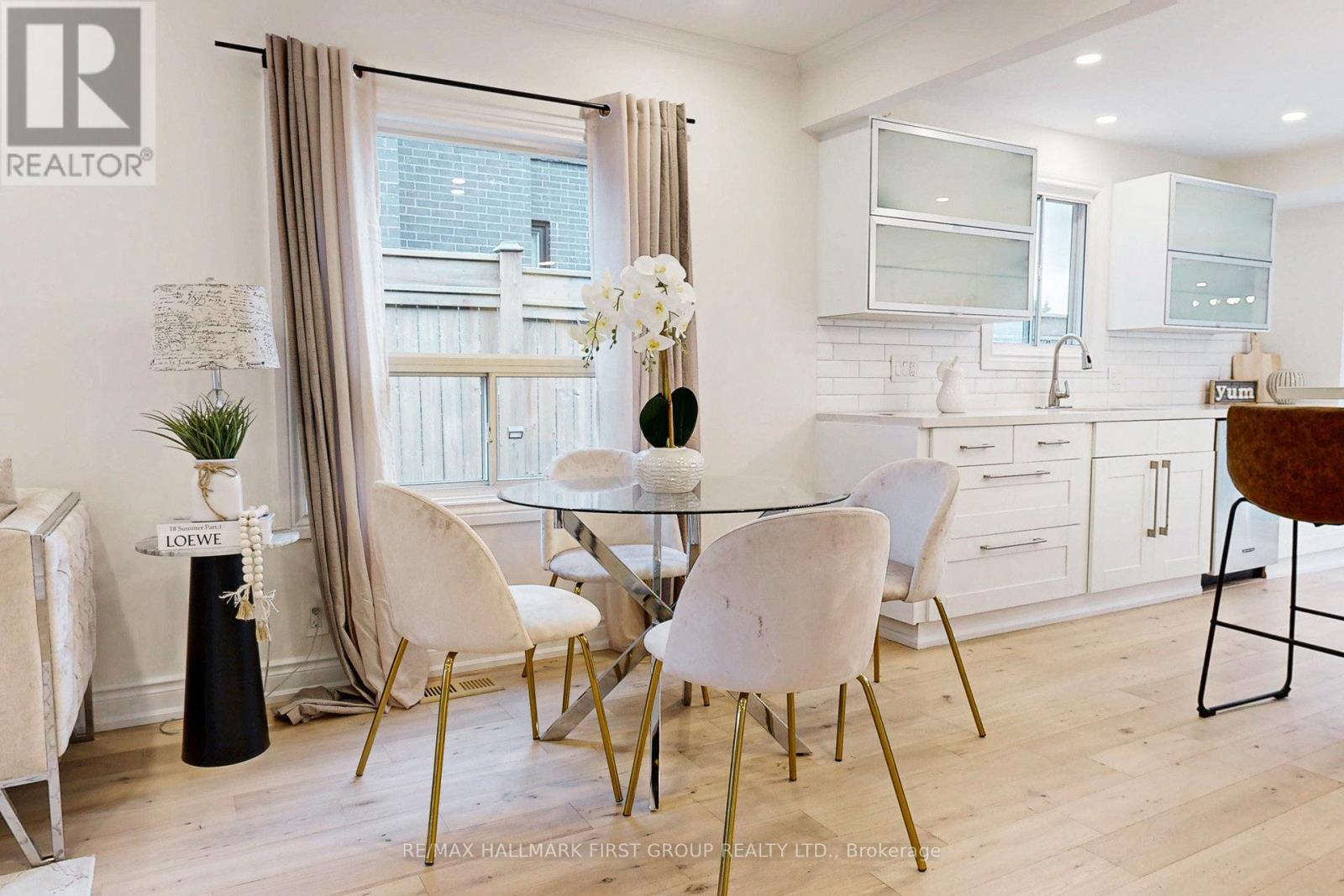 589 Marksbury Road, Pickering, Ontario  L1W 2T1 - Photo 9 - E12502844