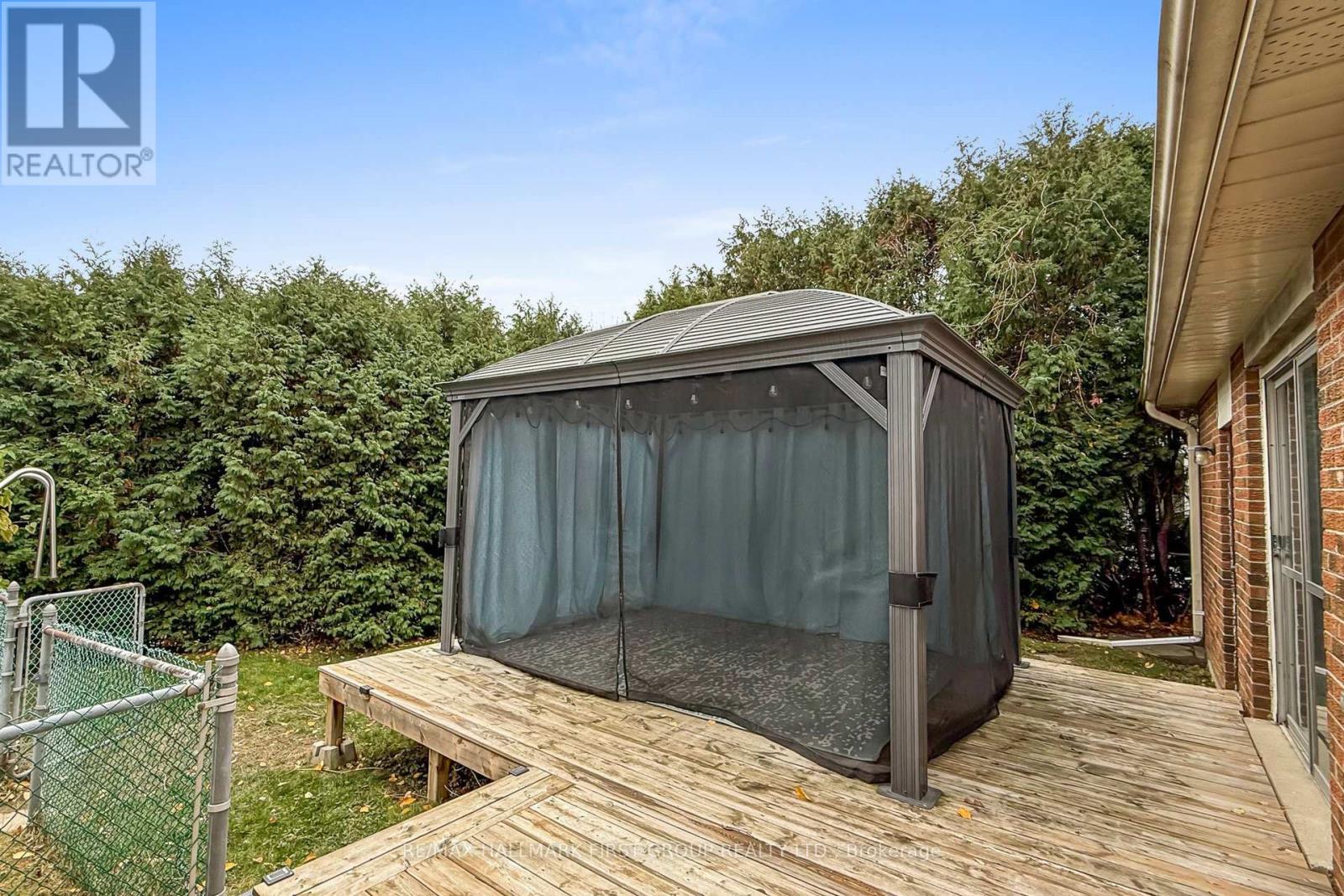 1059 Basswood Court, Oshawa, Ontario  L1H 2G9 - Photo 36 - E12502874