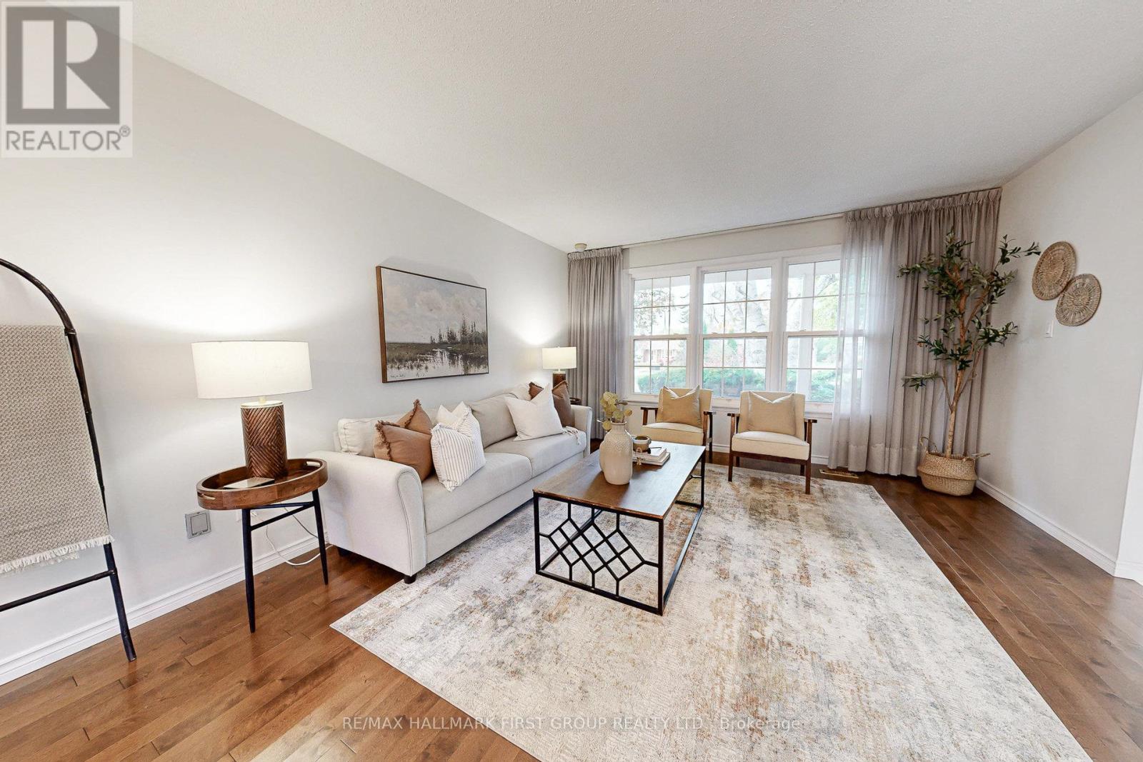 1059 Basswood Court, Oshawa, Ontario  L1H 2G9 - Photo 6 - E12502874