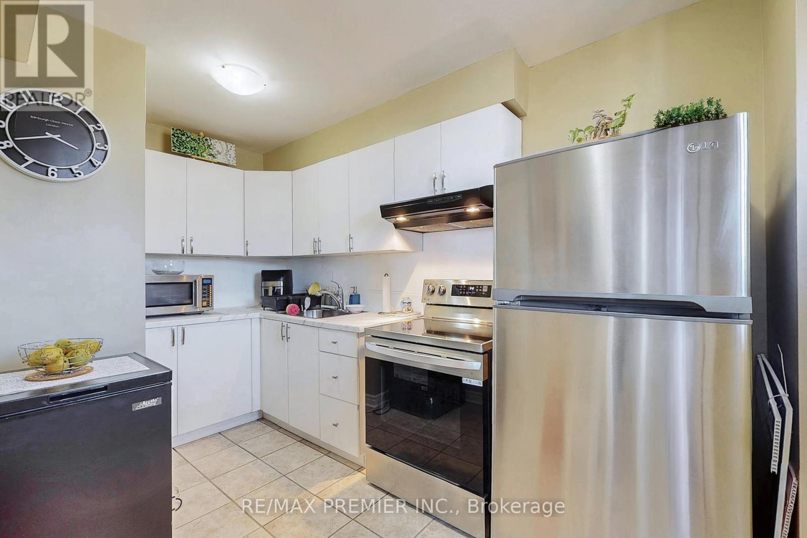 1001 - 1145 Logan Avenue, Toronto, Ontario  M4K 3G9 - Photo 4 - E12502886