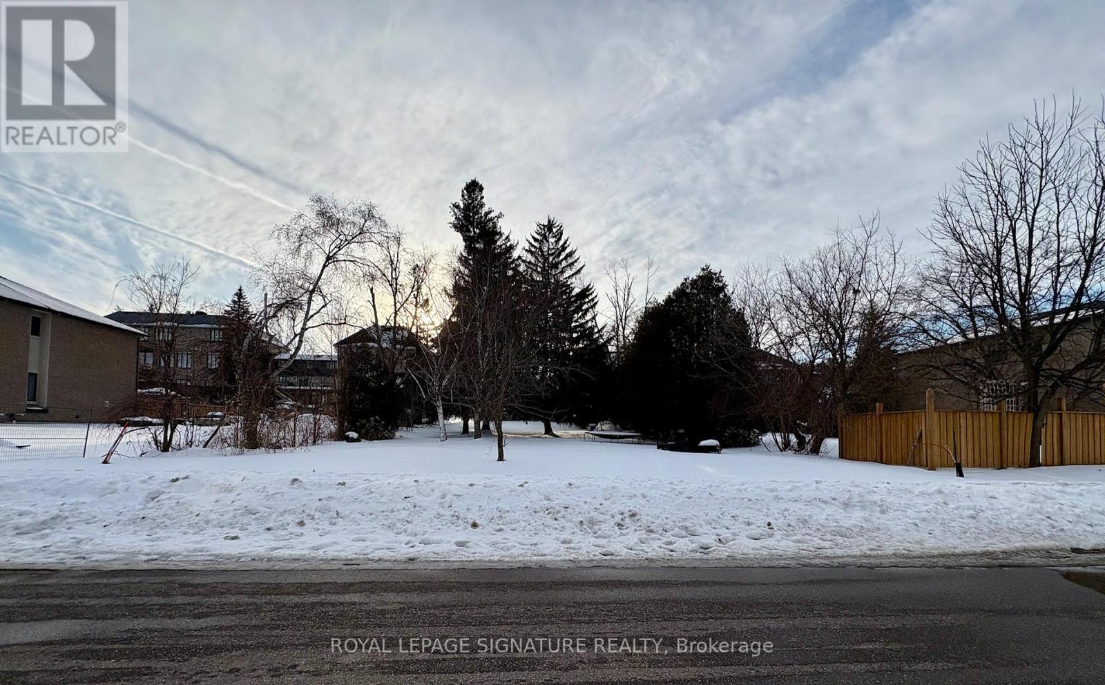 893 Wingarden Crescent, Pickering, Ontario  L1V 1S5 - Photo 5 - E12502932