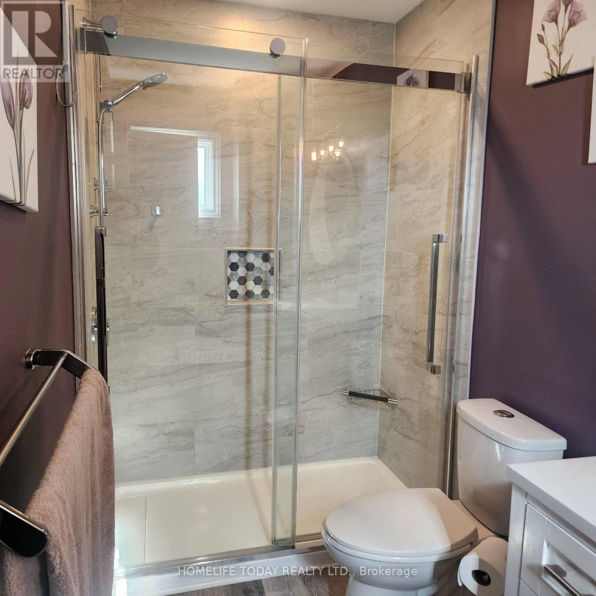 13 Prestonway Drive, Clarington, Ontario  L1C 4S8 - Photo 14 - E12503020