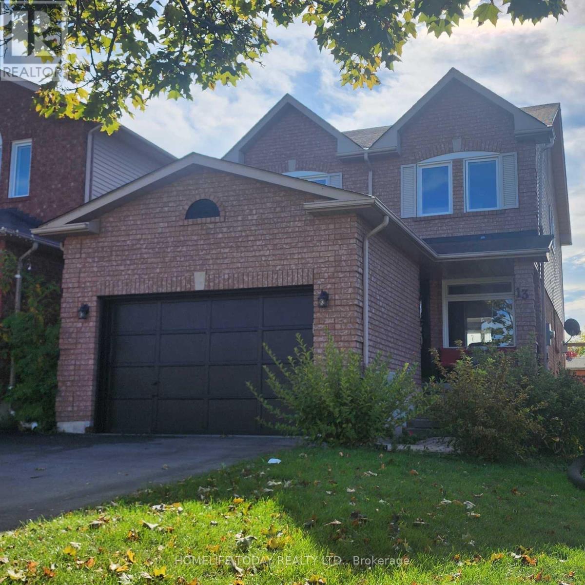 13 Prestonway Drive, Clarington, Ontario  L1C 4S8 - Photo 2 - E12503020