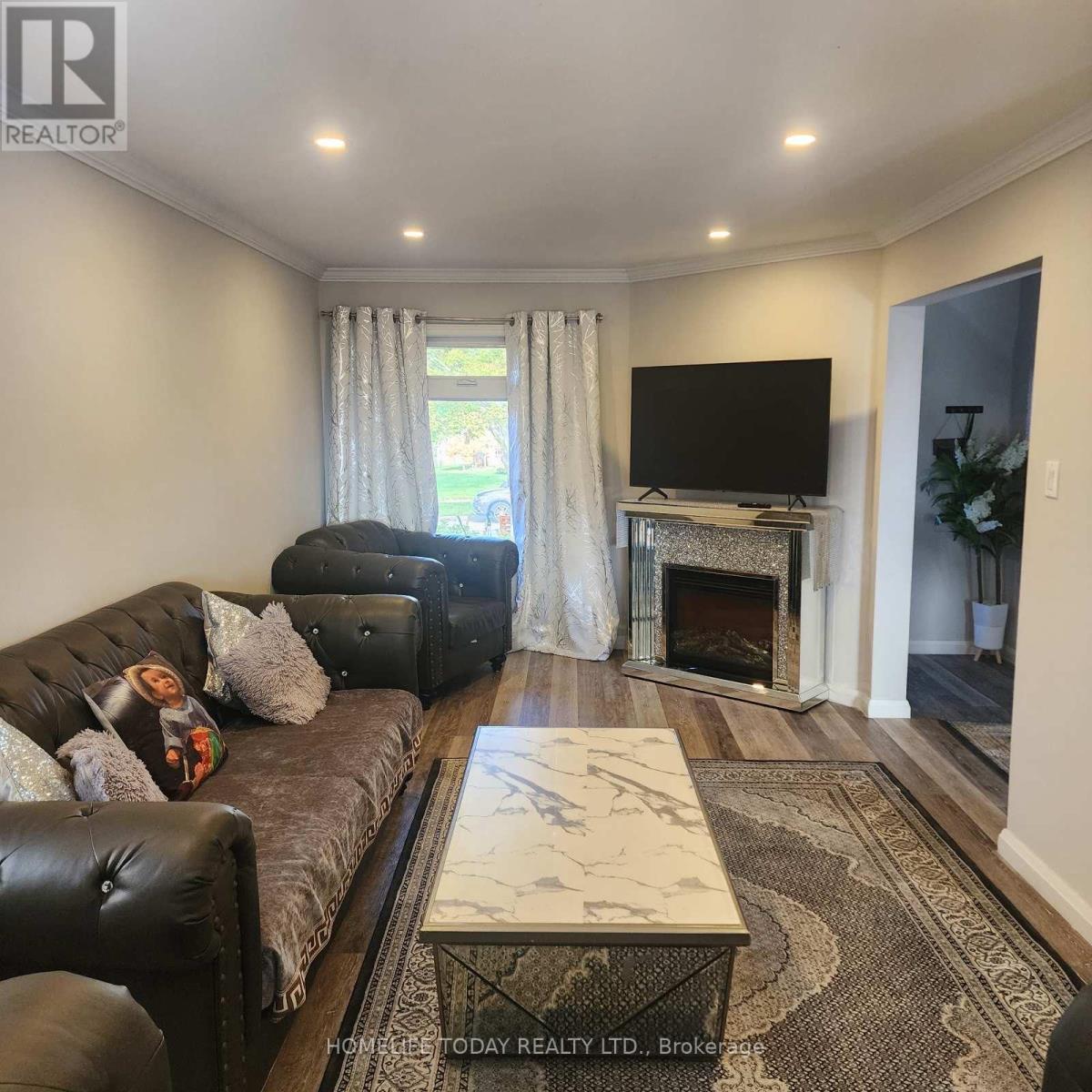 13 Prestonway Drive, Clarington, Ontario  L1C 4S8 - Photo 5 - E12503020