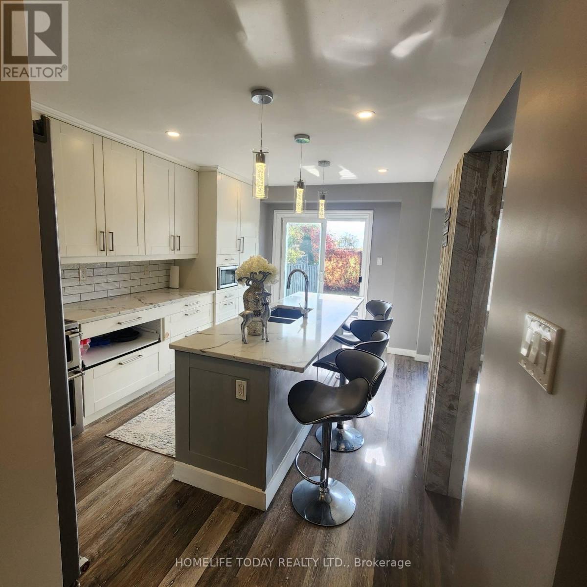 13 Prestonway Drive, Clarington, Ontario  L1C 4S8 - Photo 8 - E12503020