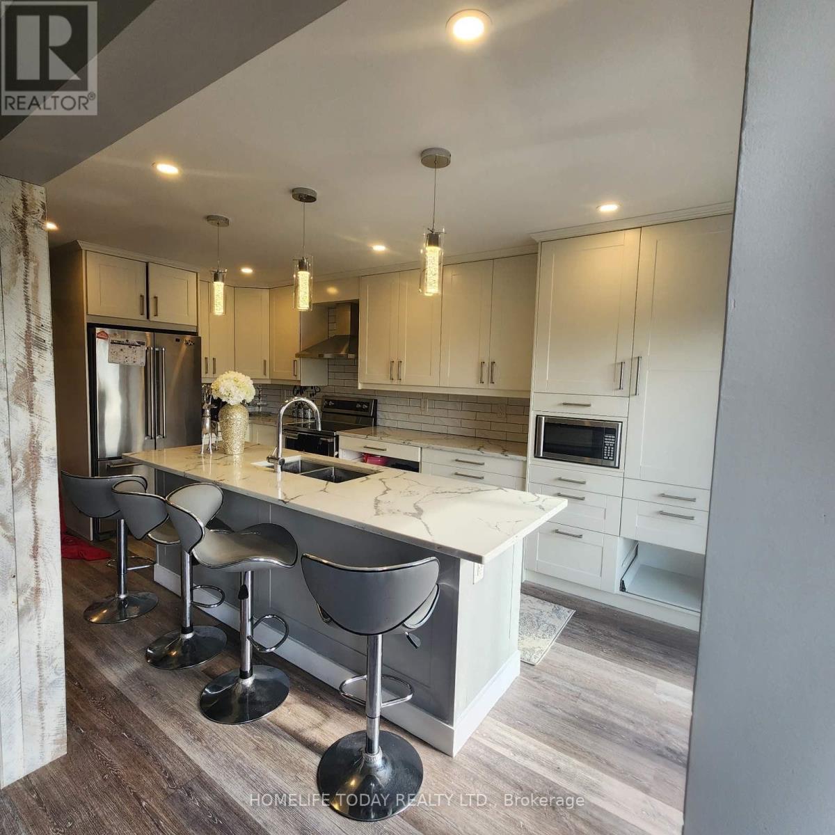 13 Prestonway Drive, Clarington, Ontario  L1C 4S8 - Photo 9 - E12503020