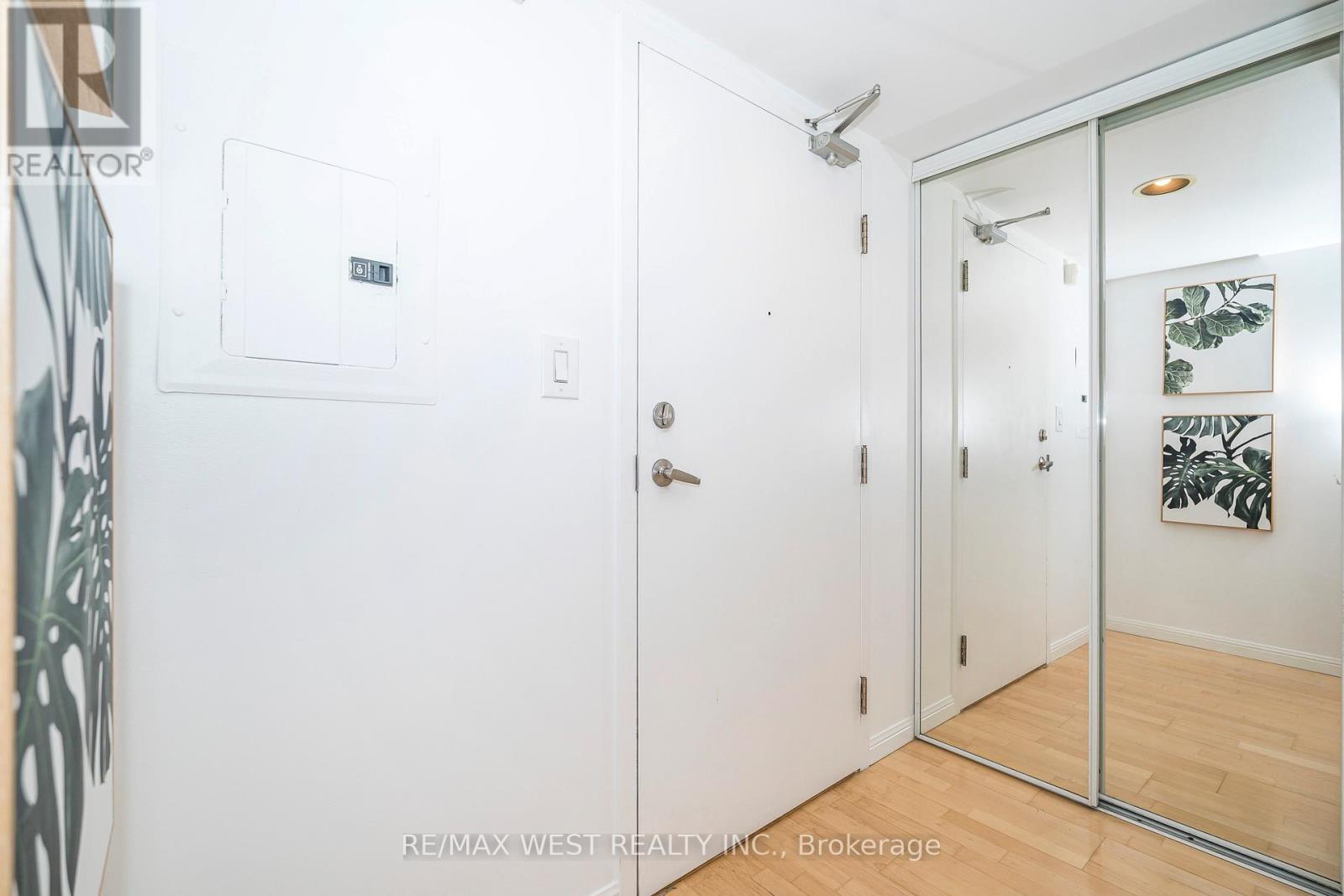 209 - 1000 King Street W, Toronto, Ontario  M6K 3N1 - Photo 5 - C12479869