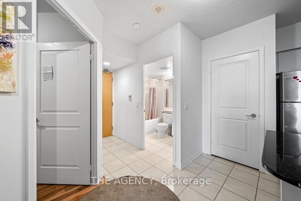 2808 - 4968 Yonge Street, Toronto, Ontario  M2N 7G9 - Photo 8 - C12492882