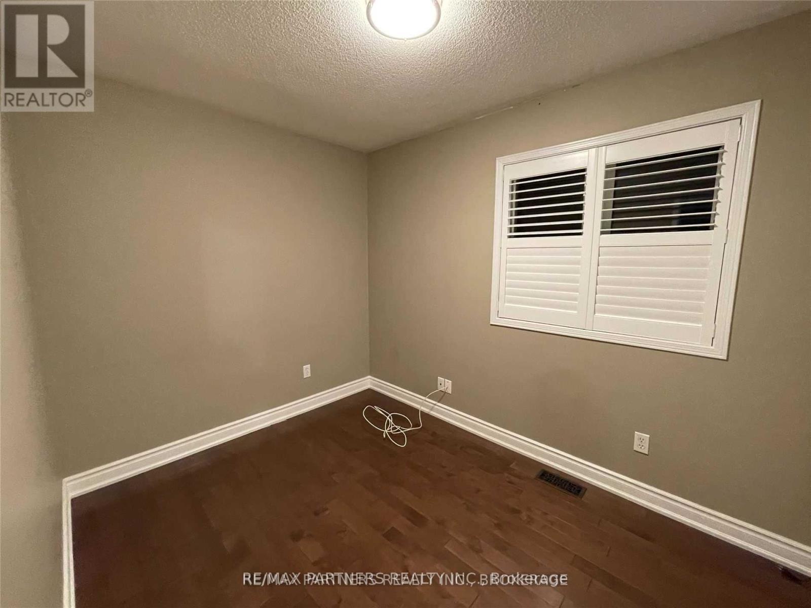 109 Rainbow Valley Crescent, Markham, Ontario  L6E 1M1 - Photo 9 - N12501028