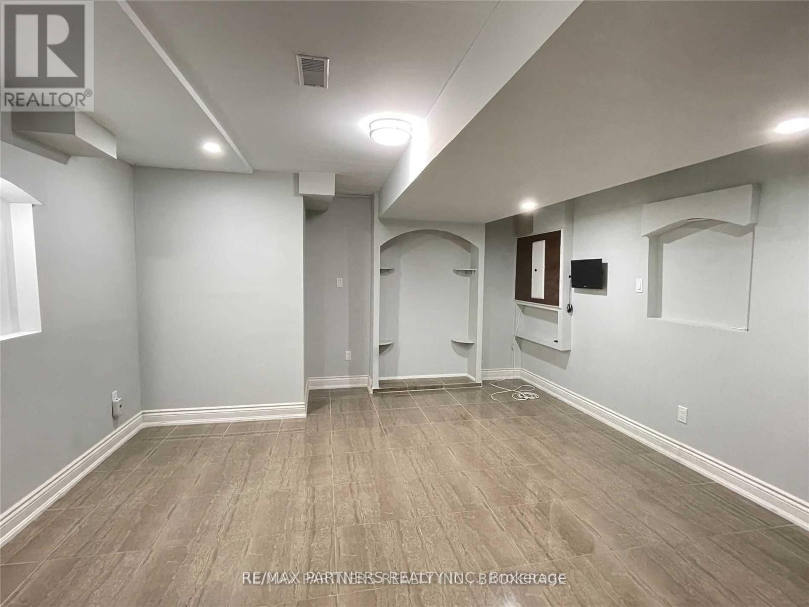 109 Rainbow Valley Crescent, Markham, Ontario  L6E 1M1 - Photo 7 - N12501028